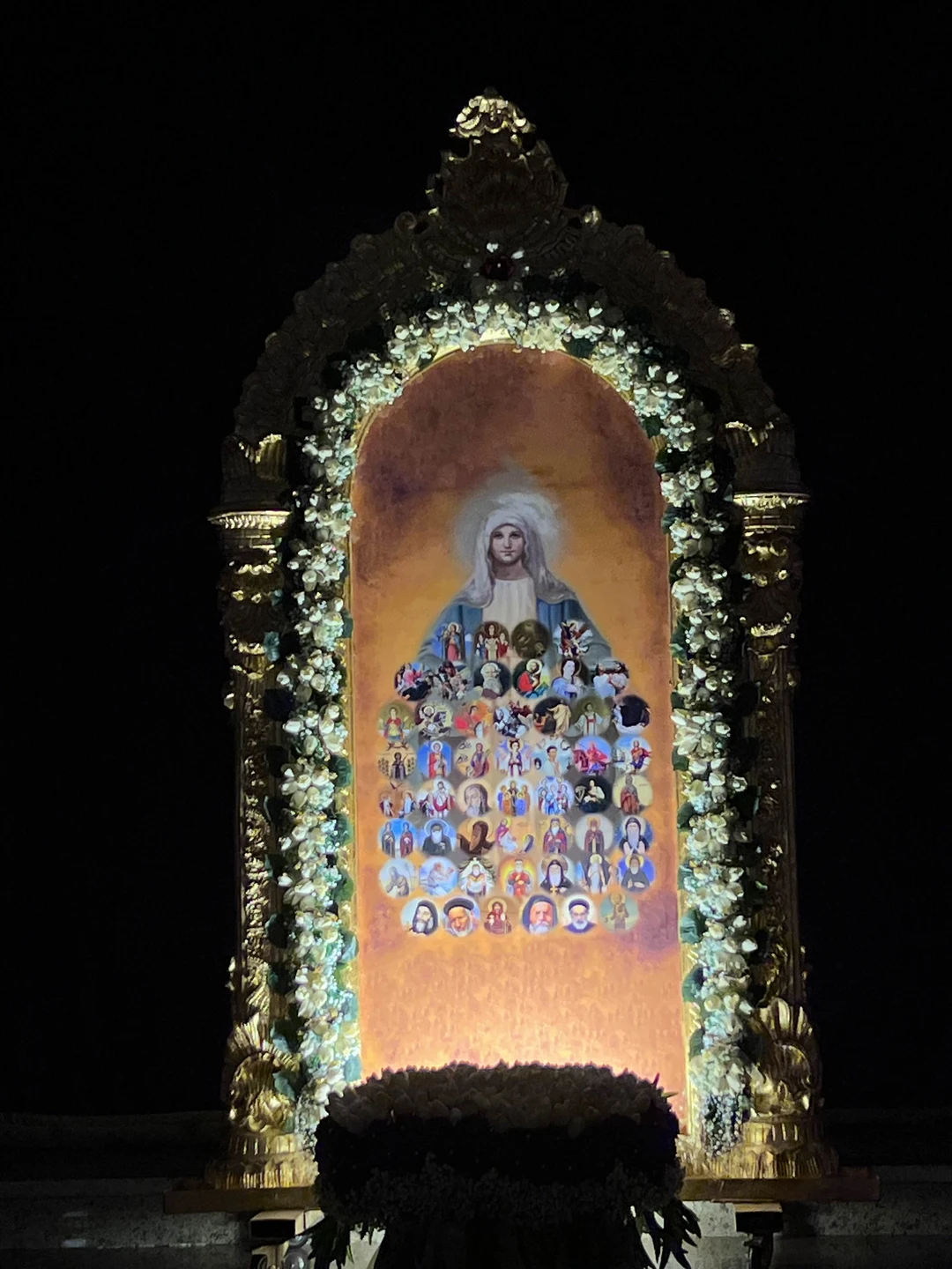 Богдади 10/5. Просто супер интересно. Рассказывает доступно, с отличным чувством юмора. Вот бы все гиды стали такими 🤗. Рекомендую от души 🤝